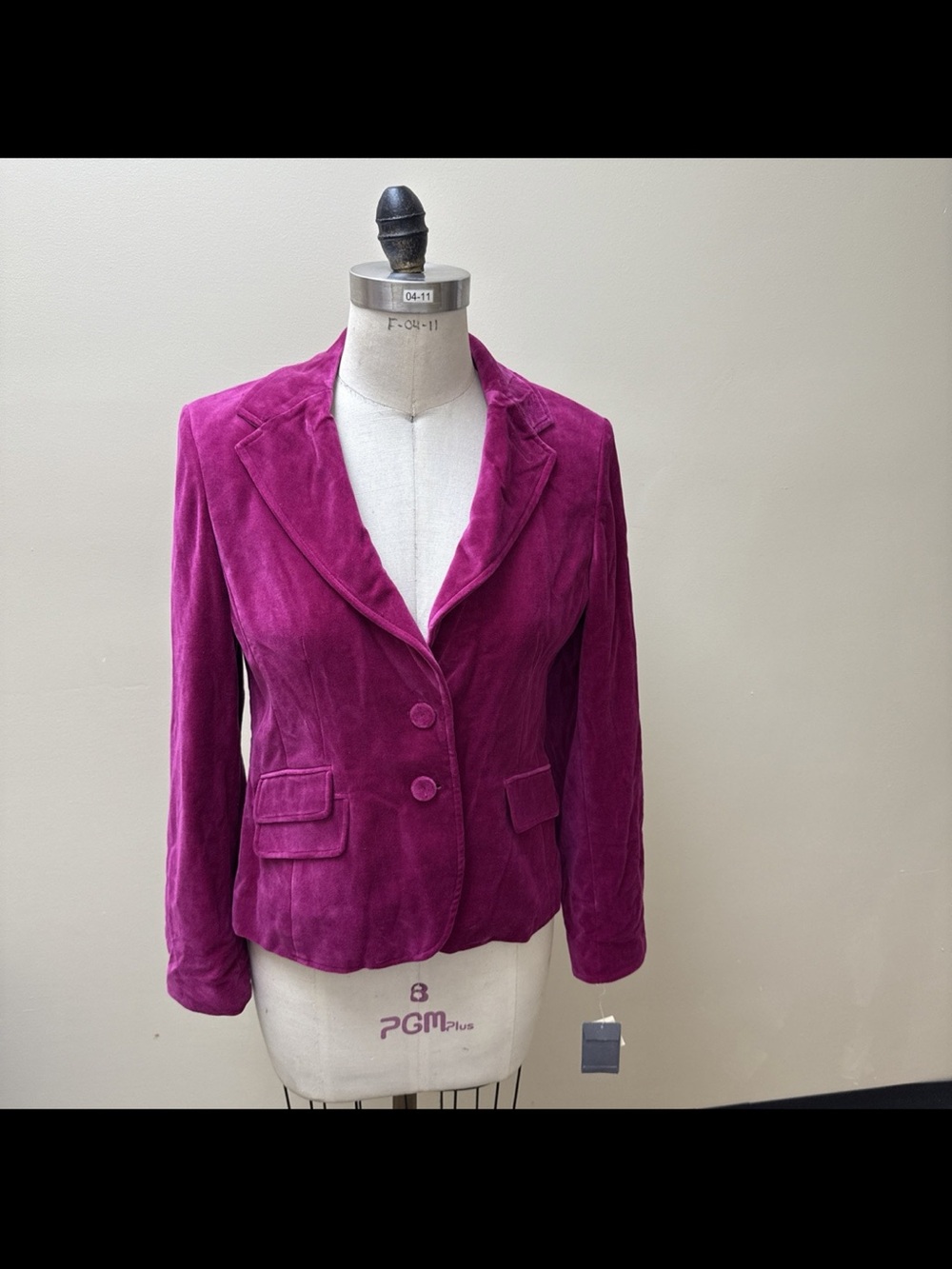 Ann Taylor Velvet Blazer in Vibrant Magenta
